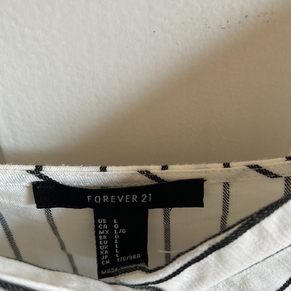 tailored riviera-inspired striped cocktail dress, knee length with slit - Picture 3 of 4